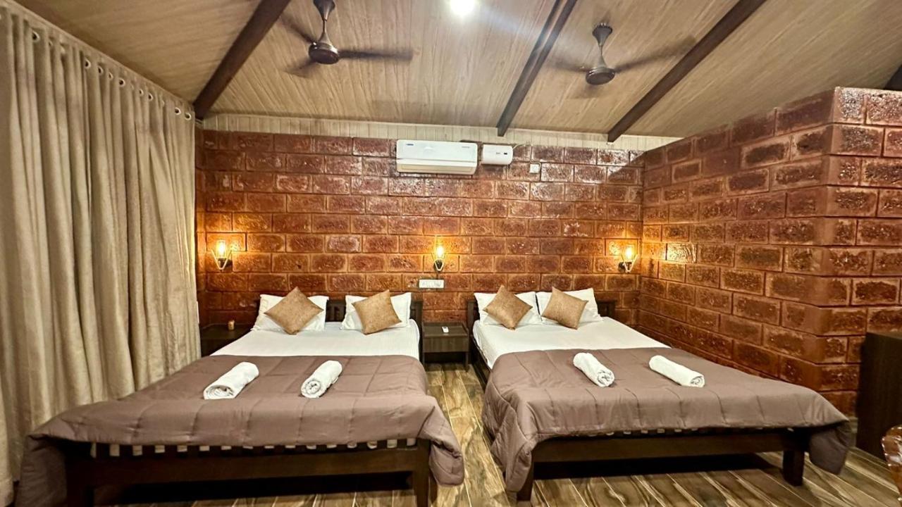 The Beach Hive Resort Kashid Extérieur photo
