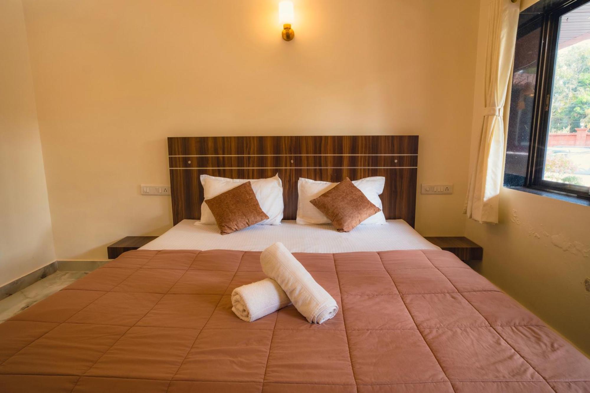The Beach Hive Resort Kashid Extérieur photo